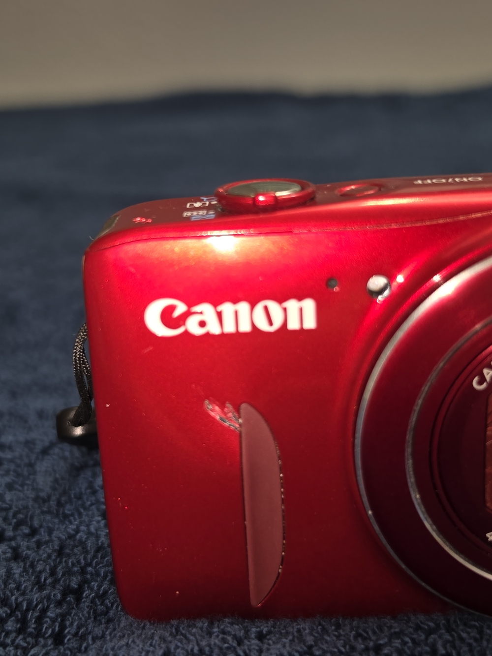 Canon PowerShot SX600 HS Camera Kit In Red - Picture 6 of 16